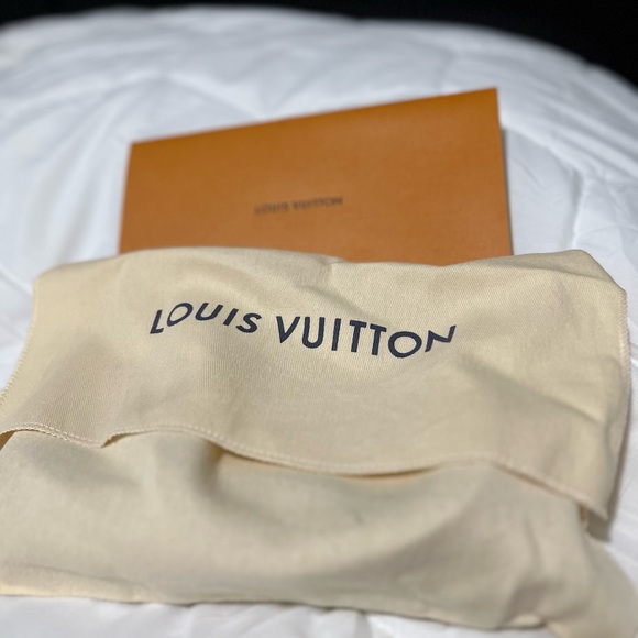 LOUIS VUITTON POCHETTE ACCESSORIES in very great condition. Original LV - Picture 6 of 11